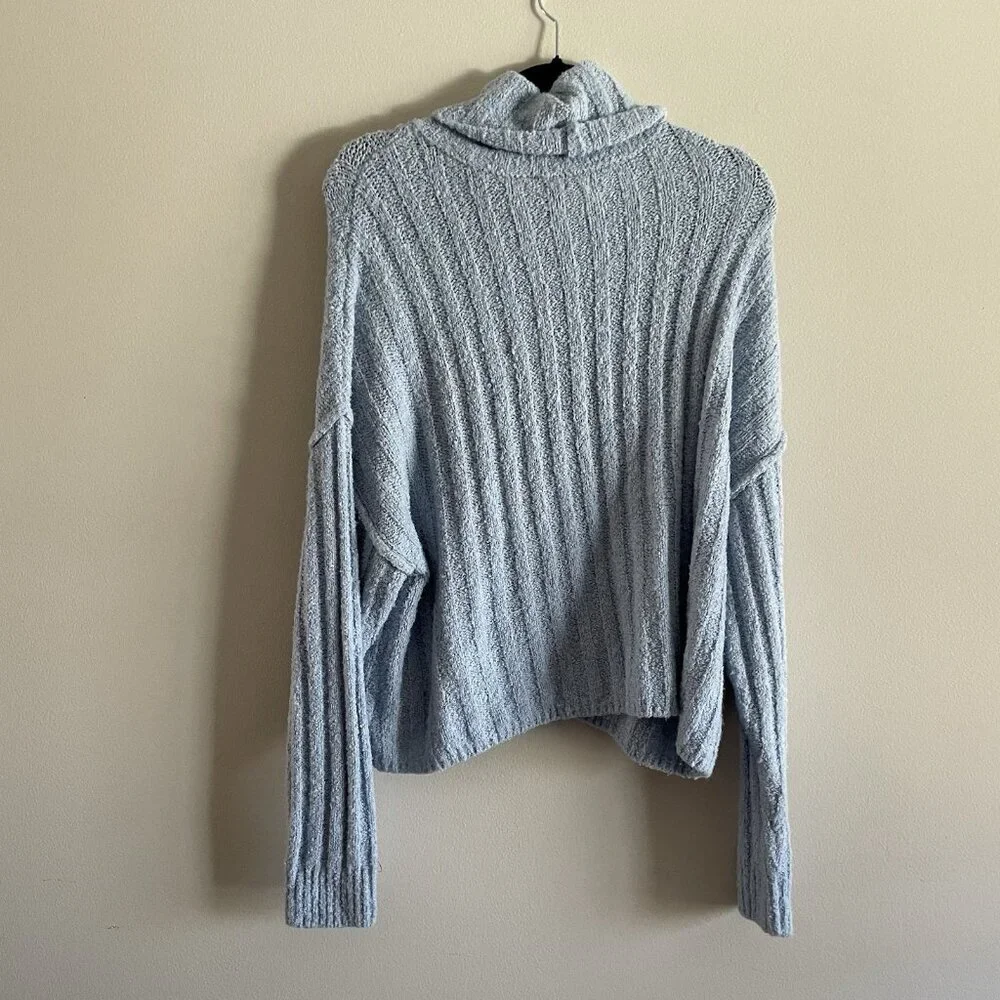 American Eagle Women Sz L Blue Turtleneck Long Sleeve Oversized Cropped Sweater